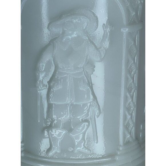 Vintage 1910 Westmoreland Milk Glass Stein Troubadour Pattern - Picture 9 of 11